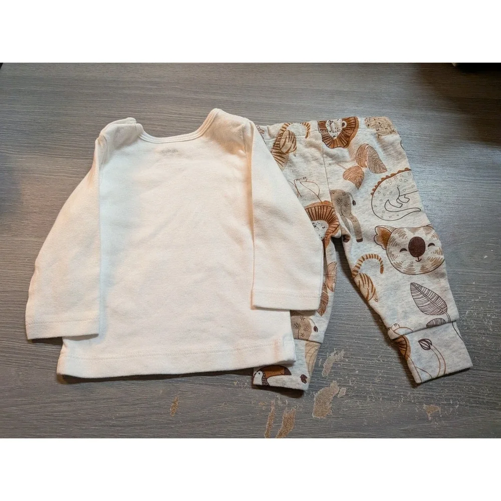 Carters Kids Safari Animal 2-Piece Pajama Set Cream Gray Lion Giraffe 6-9M